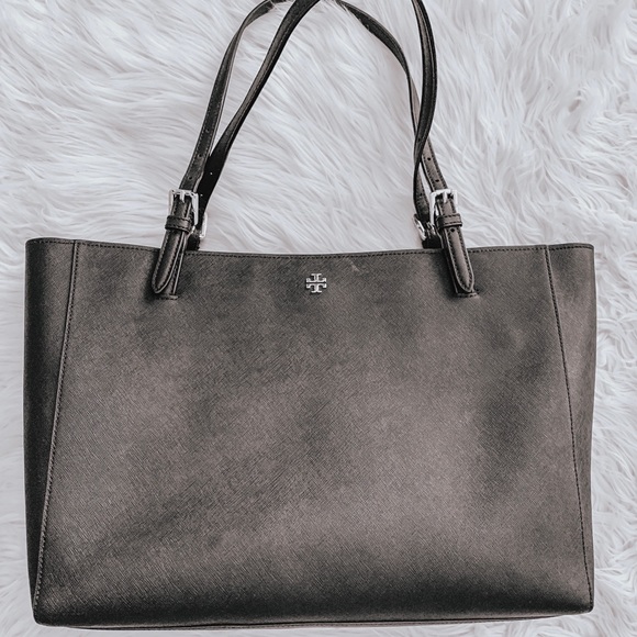 Tory Burch Handbags - Tory Burch Large York Buckle Tote
